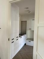 Bijkeuken opstelling wasmachine/droger, Kunststof, 200 cm of meer, Ophalen of Verzenden, Zo goed als nieuw