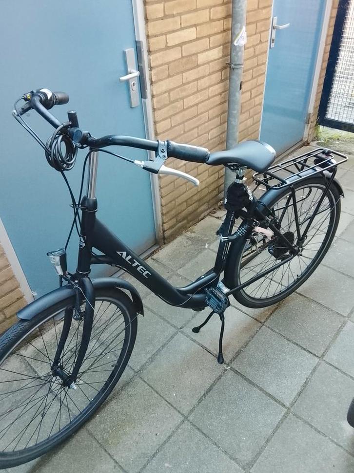 Altec Damesfiets 28 inch - Nette Staat, Fietsen en Brommers, Fietsen | Dames | Damesfietsen, Gebruikt, Overige merken, Versnellingen