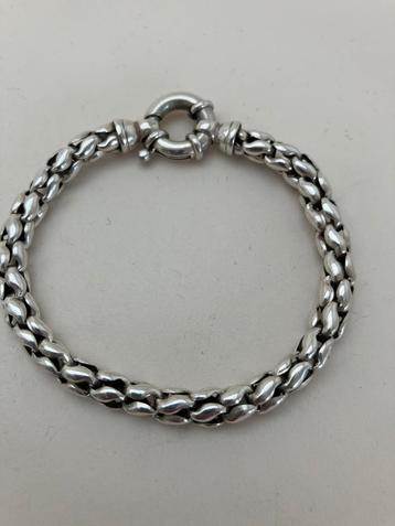 Zilveren kabel armband beschikbaar voor biedingen