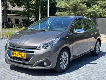 Peugeot 208 1.2 PureTech GT-line/Automaat/Clima/Cruise/Navi/ beschikbaar voor biedingen