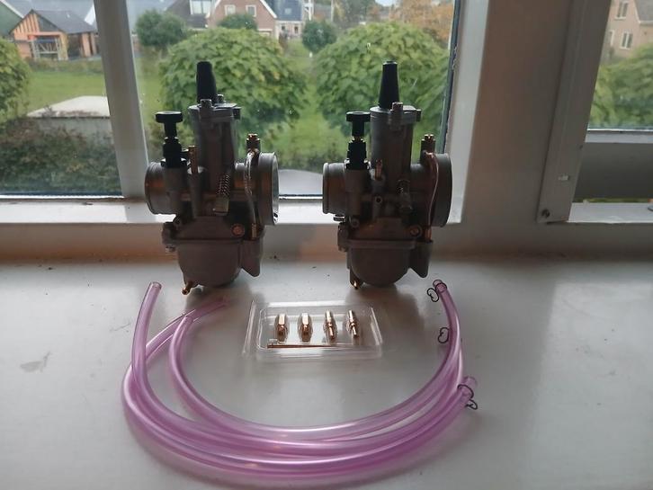 2 nieuwe pwk carburateurs (21,24mm), Fietsen en Brommers, Brommeronderdelen | Scooters, Zo goed als nieuw, Carburateur, Ophalen of Verzenden
