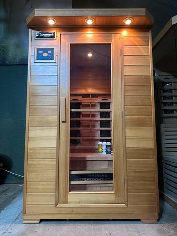COMBI SAUNA INFRAROOD MET OPGIETKACHEL GRATIS BEZORGD! 🚚 beschikbaar voor biedingen