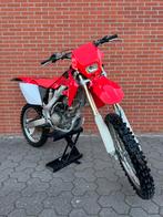 Honda CRF 250R (BJ2007) crossmotor op kenteken 104,5 uur, Motoren, Motoren | Honda, 250 cc, Particulier, Enduro, 1 cilinder