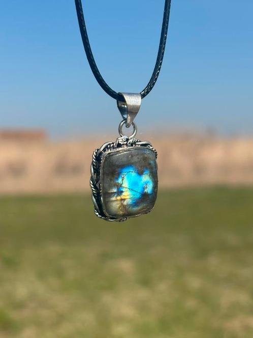 Labradoriet EdelsteenKetting Leer Uniseks, Sieraden, Tassen en Uiterlijk, Kettingen, Nieuw, Steen of Mineraal, Overige kleuren