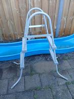 gratis Trapje voor zwembad, Ophalen