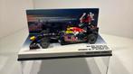 F1 red bull rb7 s.vettel japanse 2011 minichamps 1.43, Auto, Ophalen of Verzenden, MiniChamps, A