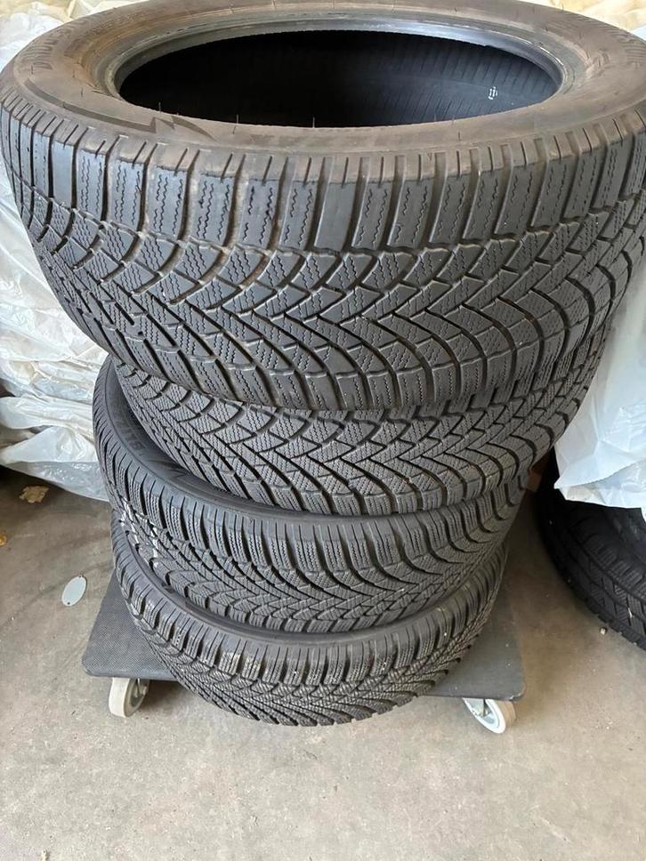 Bridgestone Blizzak 215/55 R17 Winterbanden, Auto-onderdelen, Banden en Velgen, Band(en), Winterbanden, 17 inch, 215 mm, Personenwagen