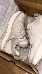 UGG lowmel nieuw met bon !, Verzenden, Nieuw, Schoenen