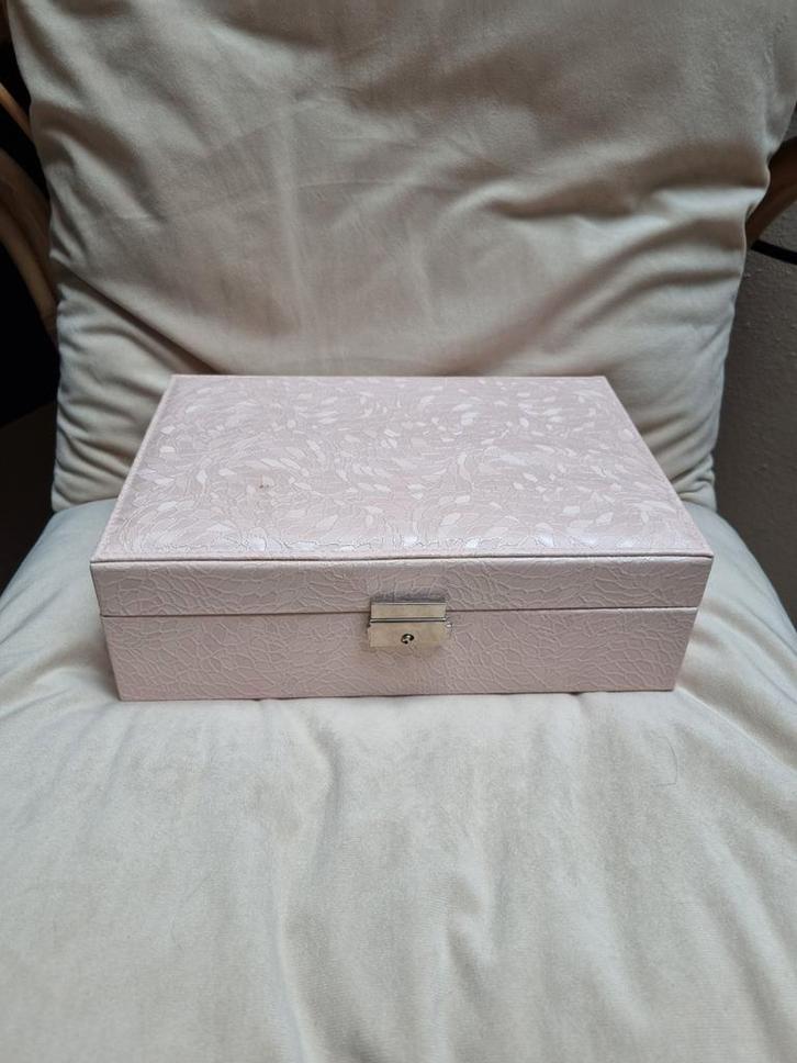 Roze Sieradendoos met Spiegel, Huis en Inrichting, Woonaccessoires | Kisten, Zo goed als nieuw, Minder dan 50 cm, Minder dan 50 cm