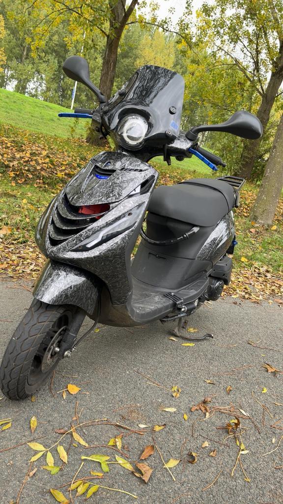 Zip 80cc, Fietsen en Brommers, Scooters | Piaggio, Gebruikt, Zip, Benzine, Ophalen