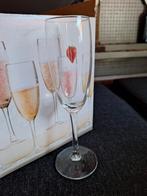 12 champagne glazen, Ophalen of Verzenden, Zo goed als nieuw, Overige typen