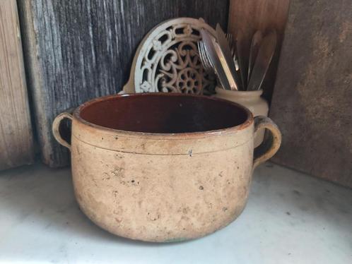 Mooie oude franse aardewerken (vuur) pot met oren, Antiek en Kunst, Antiek | Keramiek en Aardewerk, Verzenden