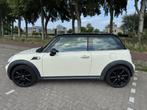 Mini 1.6 16V Cooper, Beige/Black Uitvoering, Apk 08-2026!!, Voorwielaandrijving, Stof, 4 stoelen, Beige