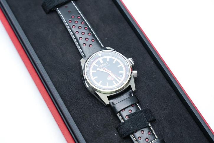 Seiko Datsun SPB517 – Limited Edition (Zwarte Dial), Sieraden, Tassen en Uiterlijk, Horloges | Heren, Zo goed als nieuw, Polshorloge