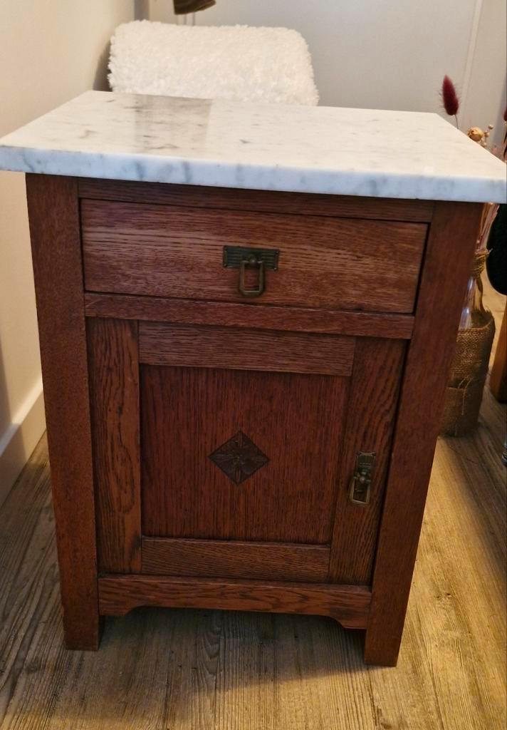 Antiek Nachtkastje met Marmeren Blad, Huis en Inrichting, Kasten | Dressoirs, Ophalen