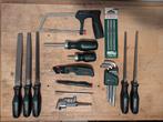 Gereedschap (o.a. schroevendraaier, zaag, mes, vijl, inbus), Ophalen of Verzenden, Zo goed als nieuw