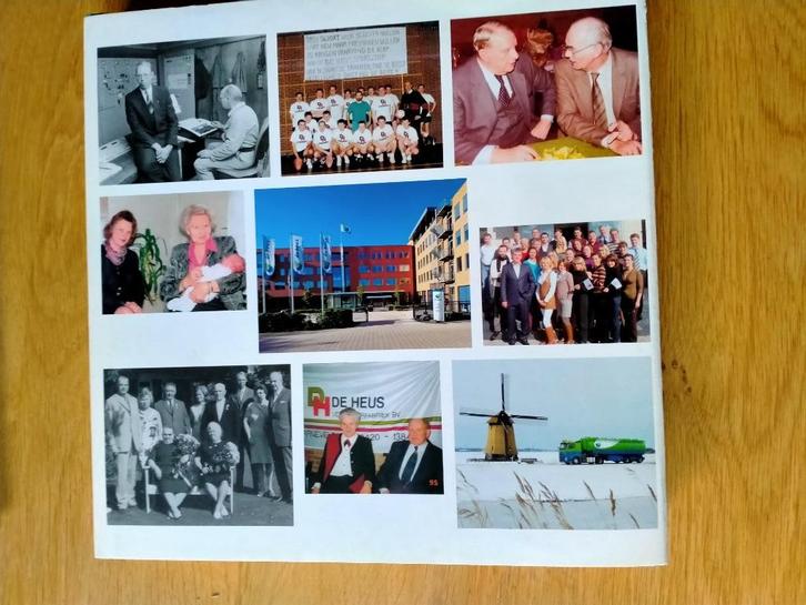 1911-2011 Honderd jaar de Heus Voeders Barneveld  Ede, Boeken, Geschiedenis | Stad en Regio, Zo goed als nieuw, 20e eeuw of later