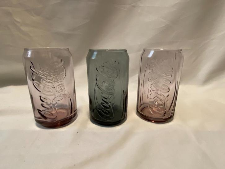Retro Set van 3 Coca Cola drinkglazen in de vorm v.e blikje, Verzamelen, Glas en Borrelglaasjes, Gebruikt, Frisdrankglas, Ophalen