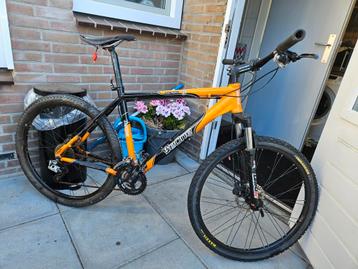 Nette mountainbike met schijfremmen  beschikbaar voor biedingen