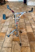 HARDWARE - TAMA SNARE STAND DOUBLE TOM HOLDER INCL. BRACKETS, Muziek en Instrumenten, Drumstellen en Slagwerk, Ophalen of Verzenden