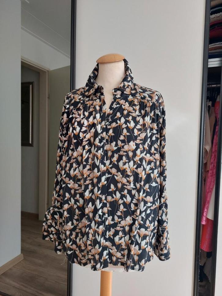 Cinque Blouse met Bloemenprint, Kleding | Dames, Blouses en Tunieken, Zo goed als nieuw, Maat 34 (XS) of kleiner, Zwart, Ophalen of Verzenden