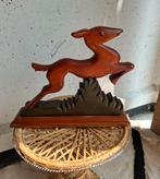 ART DECO hert, uit hout gesneden, Antiek en Kunst, Kunst | Beelden en Houtsnijwerken, Ophalen of Verzenden