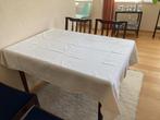 Tafellaken, nieuw, maat 144/125 cm. Crèmekleurig., Ophalen of Verzenden, Nieuw, Rechthoek