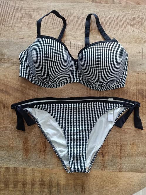 Prima donna bikini 80 D broekje 38 ZGAN zwart wit 80D, Kleding | Dames, Badmode en Zwemkleding, Zo goed als nieuw, Bikini, Zwart