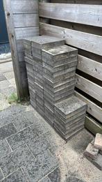 Gratis af te halen tuintegels, Ophalen, Zo goed als nieuw, Beton, Terrastegels