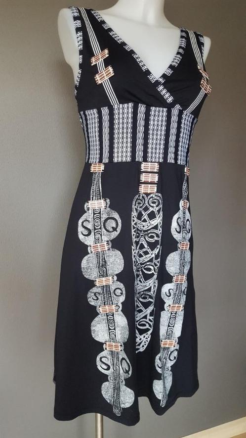 Save the Queen jurk - zwart - tule - plaatjes bruin/wit -M/L, Kleding | Dames, Jurken, Zo goed als nieuw, Maat 38/40 (M), Zwart