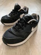 Nike air max mt: 33, kleur zwart, in zeer goede staat, Zwart, Nike, Ophalen of Verzenden, Sneakers of Gympen