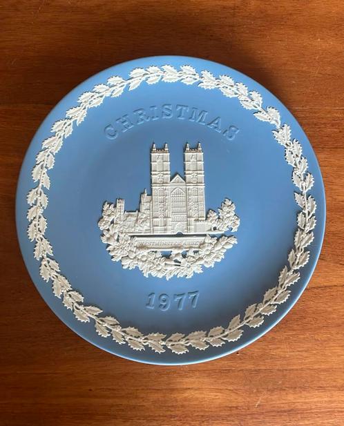 Wedgwood Jasperware Christmas bord 1977, Antiek en Kunst, Antiek | Porselein, Ophalen of Verzenden