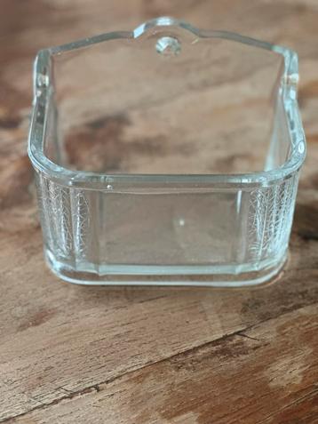 Vintage zoutvaatje uit Tjechië 17x10x13 beschikbaar voor biedingen
