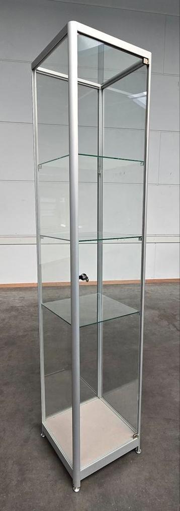 Aluminium vitrine, winkelvitrine, vitrinekast, display  beschikbaar voor biedingen