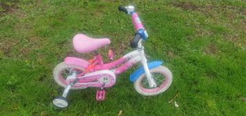 12" Roze Volare kinderfietsje met zijwieletjes beschikbaar voor biedingen