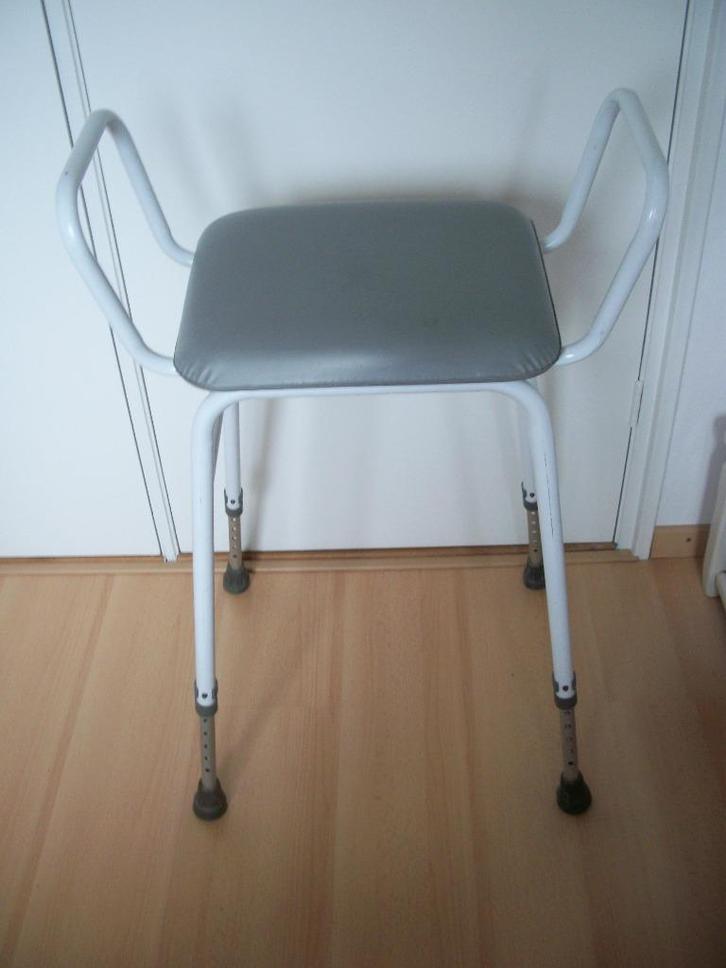 Zithulp/Douchekruk met Grepen - Verstelbaar 58 tot 72 cm , Diversen, Verpleegmiddelen, Gebruikt, Ophalen