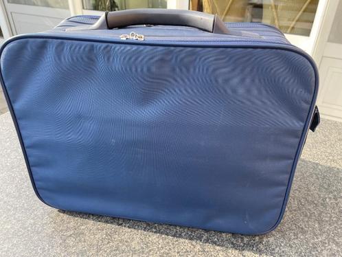 Reiskoffer en handbagage Delsey aan spotprijs!, Sieraden, Tassen en Uiterlijk, Koffers, Zo goed als nieuw, Zacht kunststof, 50 tot 60 cm