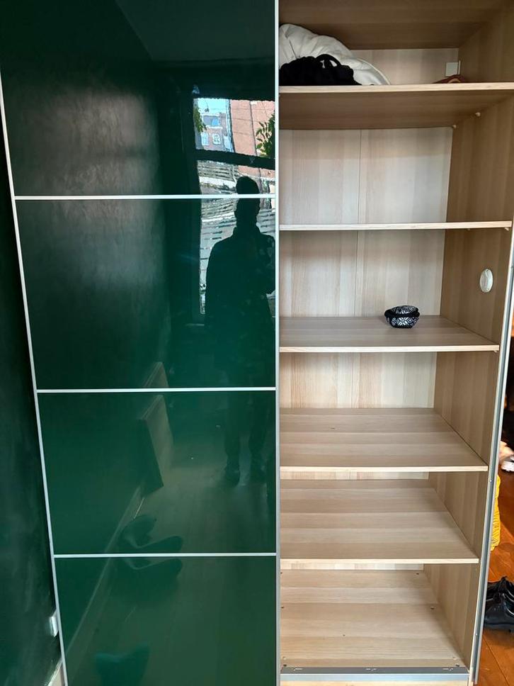 Ruime kledingkast Ikea Pax met schuifdeuren, Huis en Inrichting, Kasten | Kledingkasten, Zo goed als nieuw, 150 tot 200 cm, 100 tot 150 cm