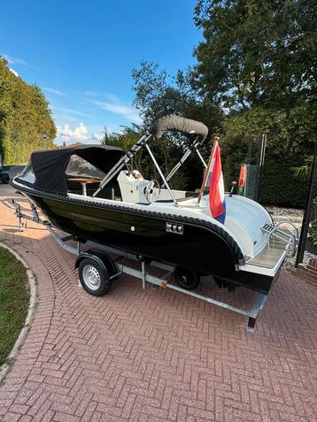 Liberty 530 tender suzuki 15pk en trailer full opties! beschikbaar voor biedingen