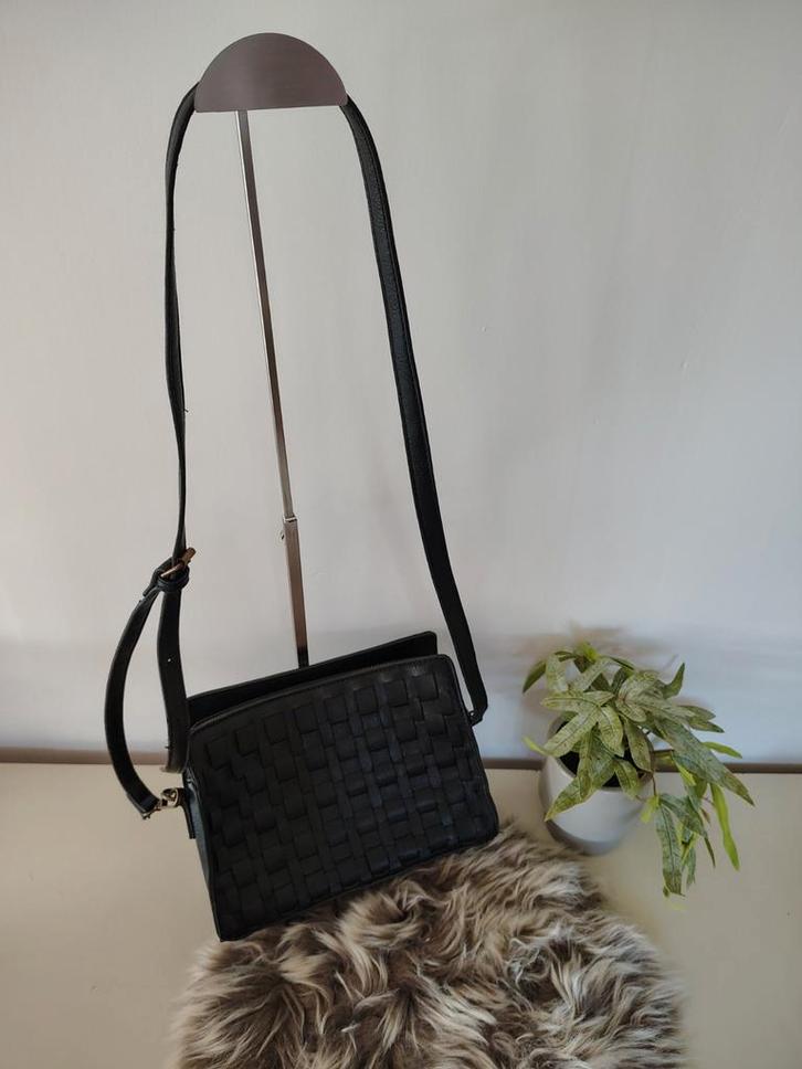 Vintage Paolo Zwarte Schoudertas, Sieraden, Tassen en Uiterlijk, Tassen | Damestassen, Ophalen of Verzenden