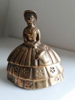 Koperen tafelbel. Victoriaanse vrouw. Hoogte 9 cm., Antiek en Kunst, Antiek | Koper en Brons, Ophalen of Verzenden