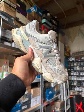New Balance 9060 Lunar New Year Timberwolf Grey 38 beschikbaar voor biedingen