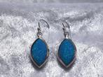 Mooie Ovale Zilveren Oorhangers met Blauwe Opaal, Sieraden, Tassen en Uiterlijk, Antieke sieraden, Verzenden, Zilver, Oorbellen