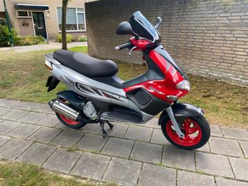 Gilera runner FX 125cc SM06! A1 (180cc) 1998 zeer mooi beschikbaar voor biedingen