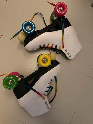 Rollerskates  beschikbaar voor biedingen