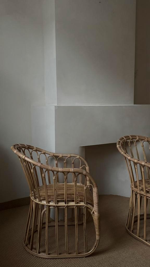 3 Bamboe Eetkamerstoelen Tinek Home. Prijs per stuk, Huis en Inrichting, Stoelen, Zo goed als nieuw, Bruin, Ophalen