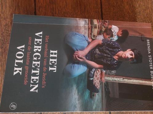 Het vergeten volk: Brenda Stoter Boscolo, Boeken, Geschiedenis | Wereld, Zo goed als nieuw, Azië, 20e eeuw of later, Ophalen of Verzenden