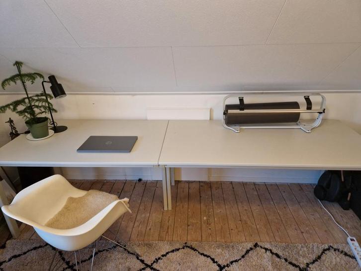 Vintage bureau / werktafel van Drentea Emmen, Huis en Inrichting, Bureaus, Gebruikt, Bureau, Ophalen