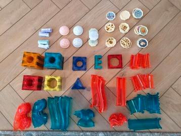 Light magnetic blocks 136 delig beschikbaar voor biedingen