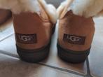 UGG  laarzen met schapenwol – Heerlijk warm • Maat 38 - W7, Kleding | Dames, Schoenen, Hoge laarzen, UGG, Bruin, Ophalen of Verzenden